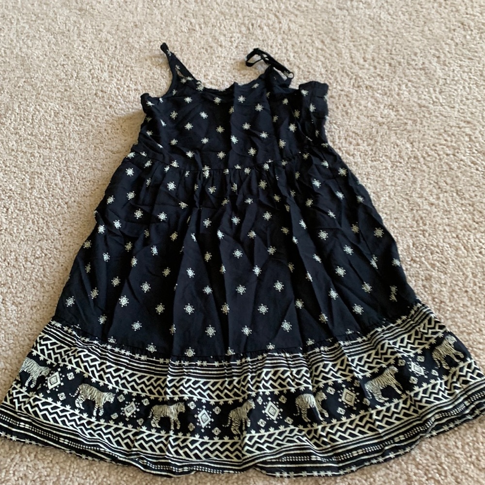Cute black & white sundress